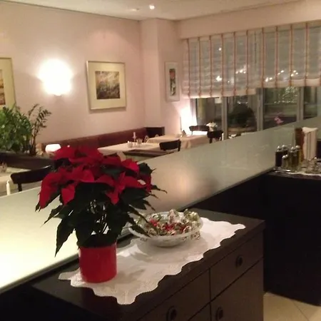 Hotel Hotel & Restaurant 