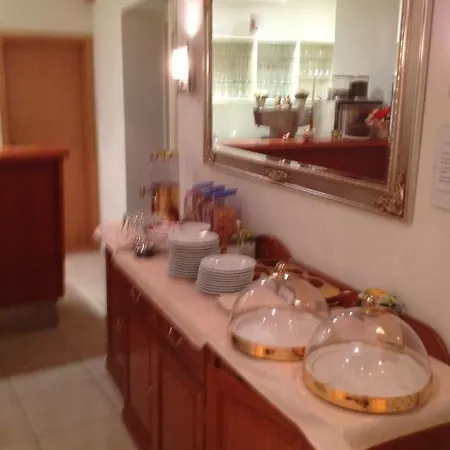 Hotel Hotel & Restaurant 