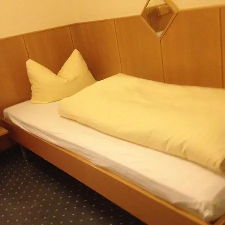 Hotel Hotel & Restaurant 