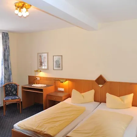 Hotel & Restaurant 