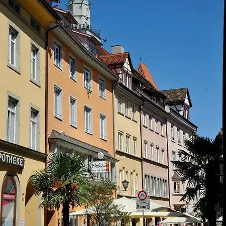 Hotel & Restaurant 