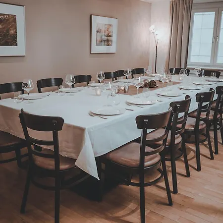 Hotel & Restaurant 